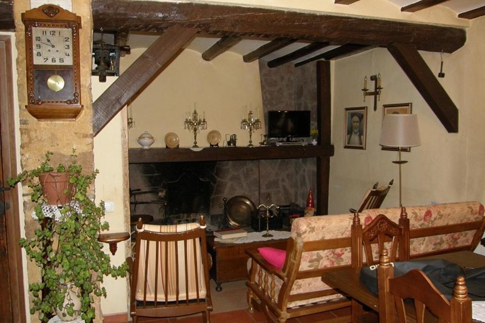 Cal Pons Bed & Breakfast Prades Dış mekan fotoğraf