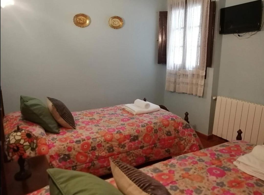 Cal Pons Bed & Breakfast Prades Dış mekan fotoğraf