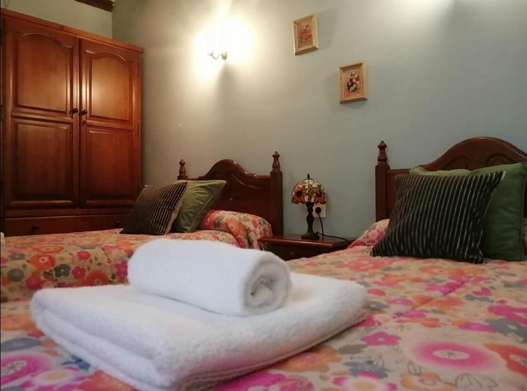 Cal Pons Bed & Breakfast Prades Dış mekan fotoğraf