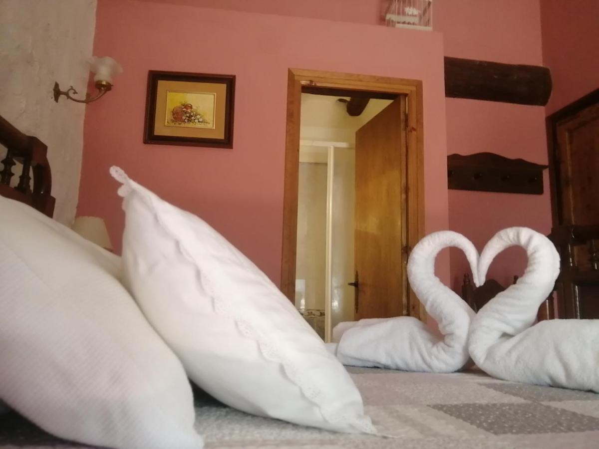 Cal Pons Bed & Breakfast Prades Dış mekan fotoğraf